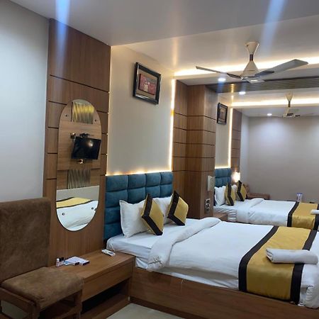 Hotel New Grand 데오가르 외부 사진