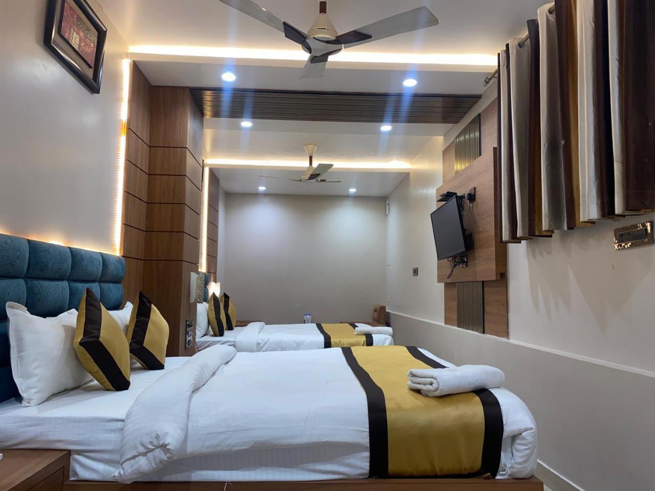 Hotel New Grand 데오가르 외부 사진