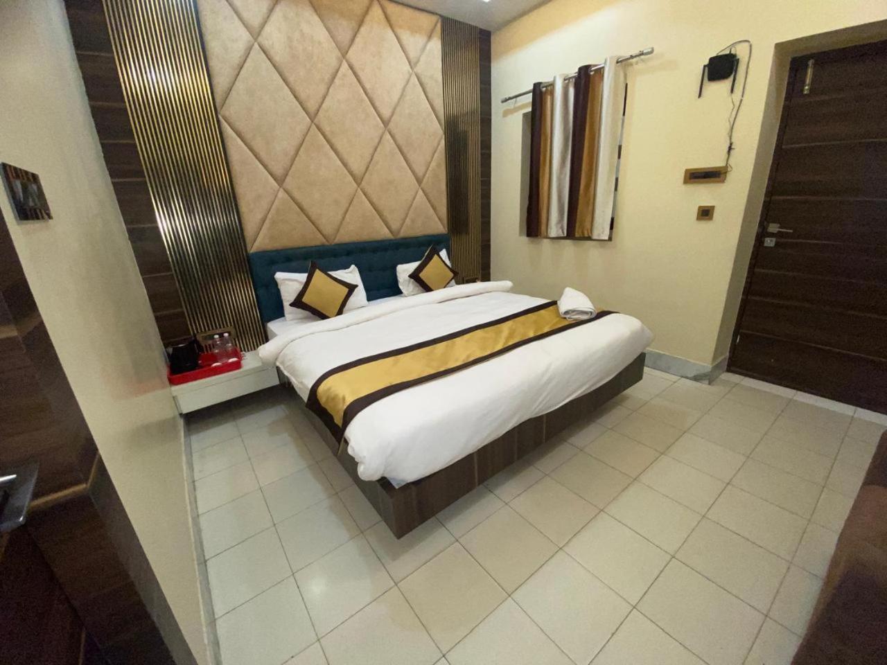 Hotel New Grand 데오가르 외부 사진