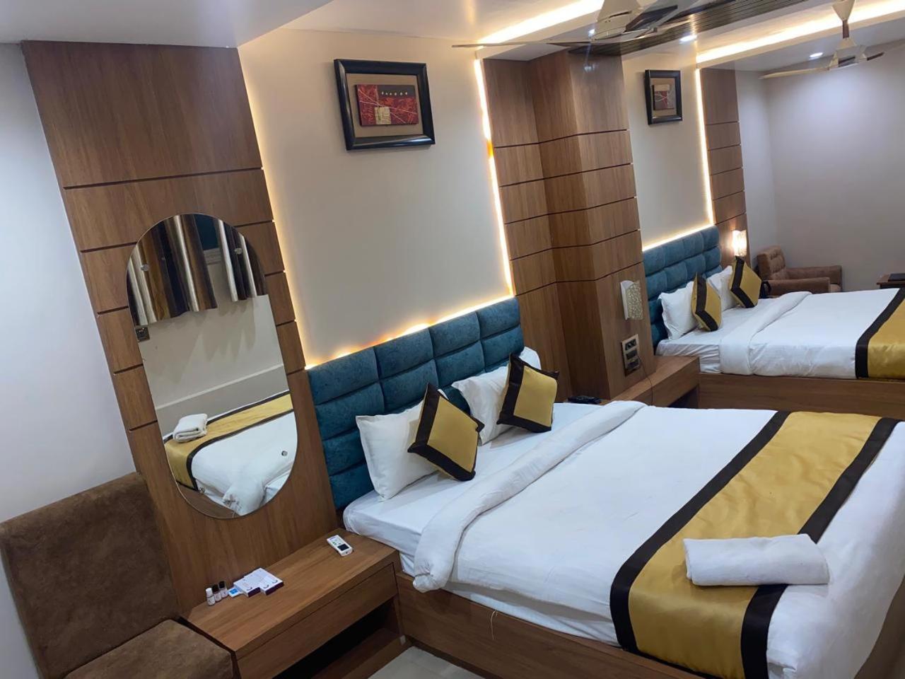 Hotel New Grand 데오가르 외부 사진